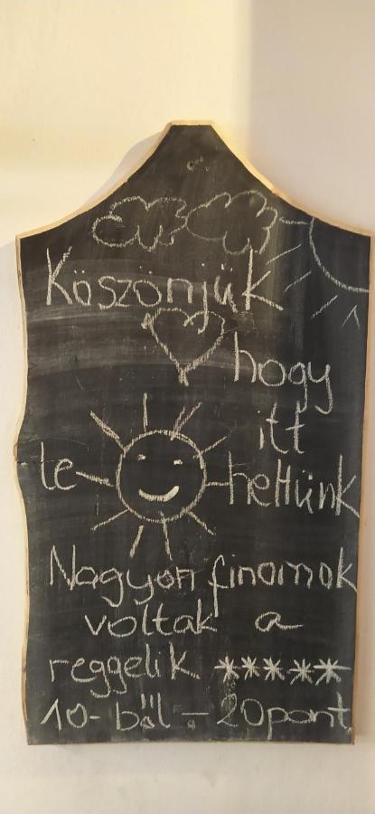 Bakonyszucs Egkoris Vendeghaz酒店 外观 照片